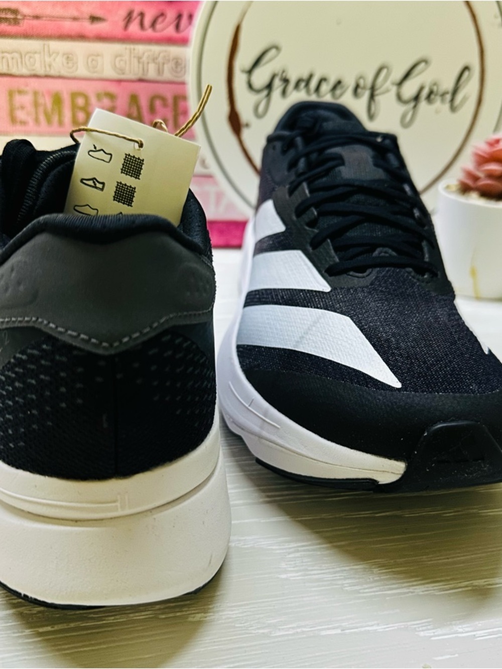 Size 7 adidas Black & White Performance Running Sneakers - Picture 7 of 13